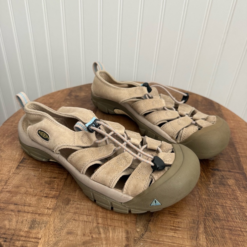 Keen hiking sandal waterproof size 9.5